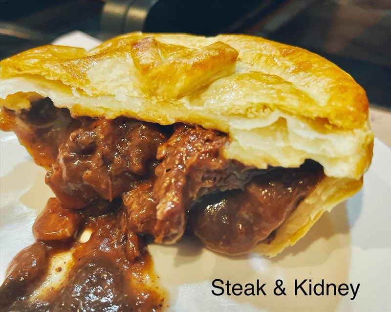 STEAK & KIDNEY PIE