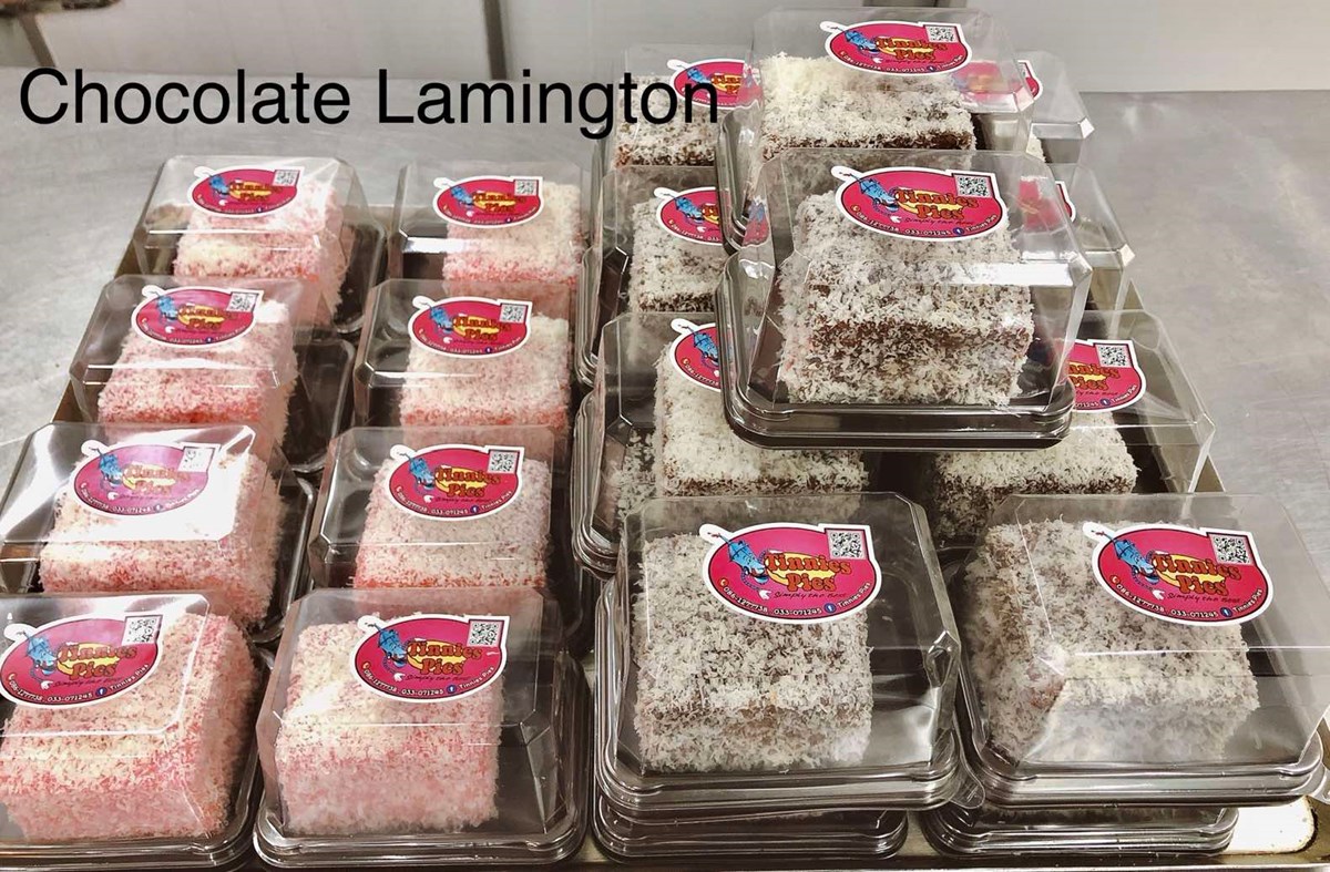 Rapsberry Lamington